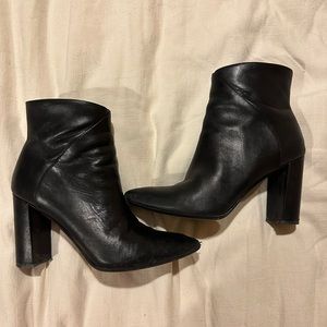 Nine West black booties